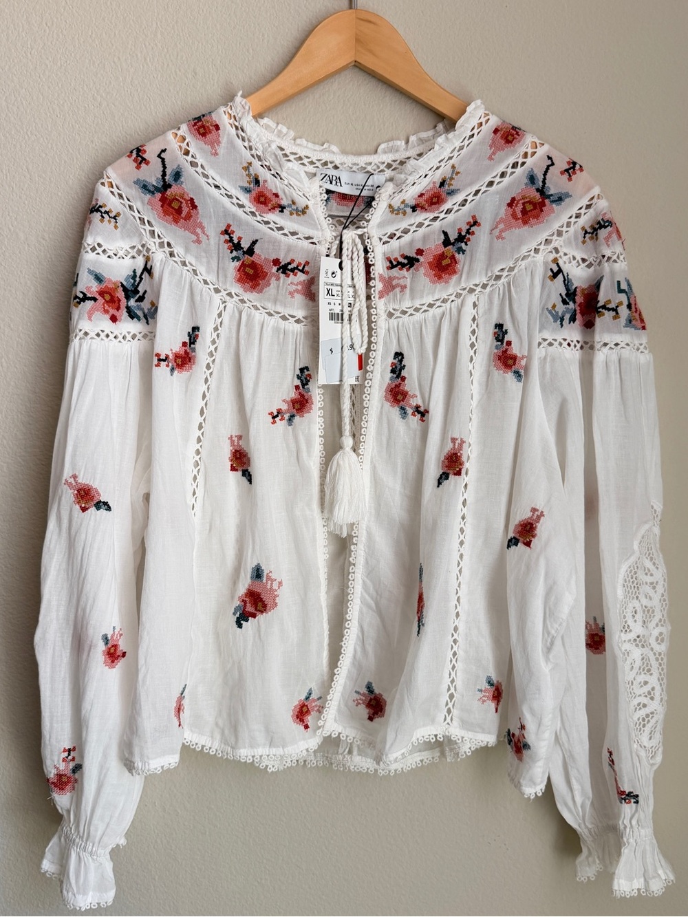 NWT Zara White Floral Lace cross stitch Embroidered Peasant Top size XL